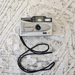 Retro 90s Olympus Trip XB40 AF Silver Camera